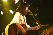 番匠谷紗衣「レコ発弾き語り東名阪ツアー『未完全でも』」東京・渋谷La.mama公演の様子。