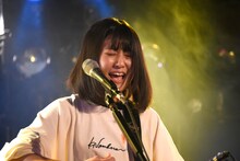番匠谷紗衣「レコ発弾き語り東名阪ツアー『未完全でも』」東京・渋谷La.mama公演の様子。
