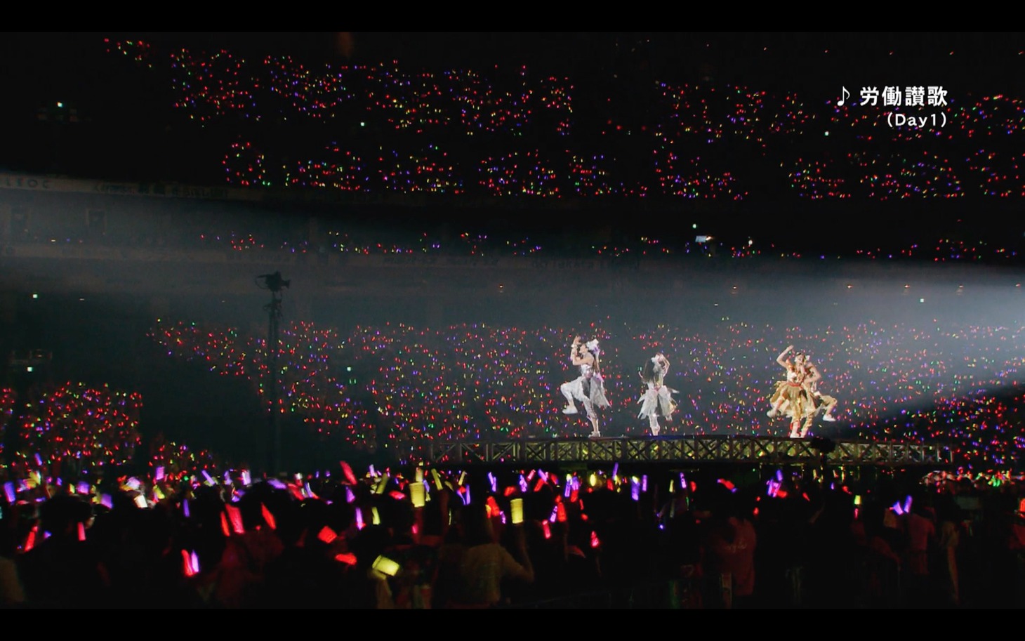 「『ももいろクローバーZ 10th Anniversary The Diamond Four -in 桃響導夢-』 Trailer from 5TH DIMENSION」のワンシーン。