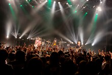 ヤバイTシャツ屋さん（撮影：上坂和也）