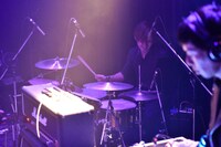 宮内告典（Dr / Lillies and Remainsサポートメンバー）（Photo by Daisuke Miyashita）