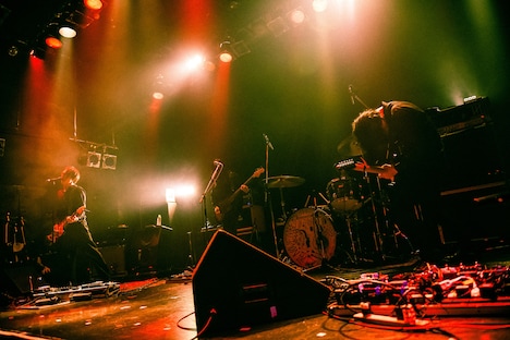 THE NOVEMBERS（Photo by Daisuke Miyashita）