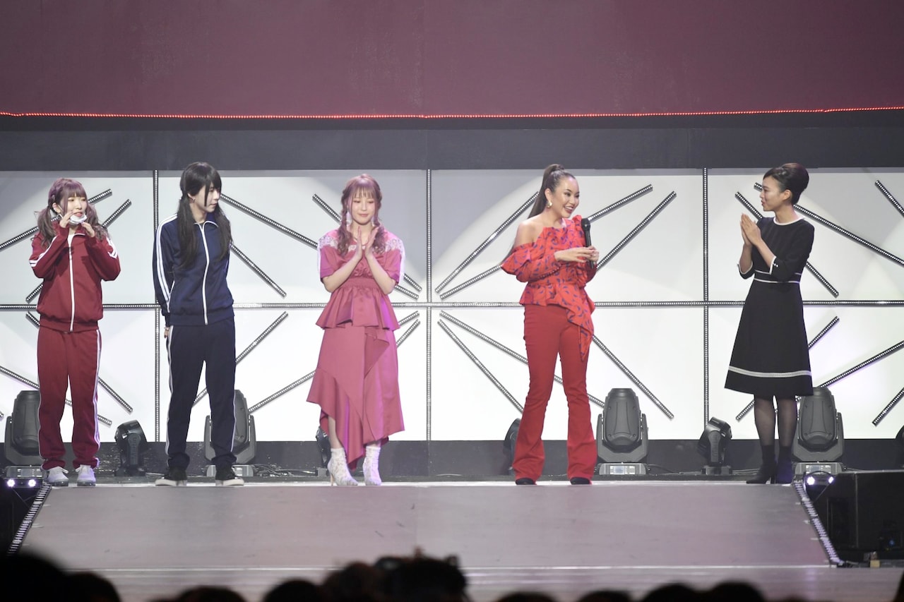 左からまあたそ、よきき、ふくれな、マリリン、和田さん。。（提供：YouTube）