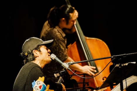 「犬たちのためのコンサート」の様子。（撮影：タイコウクニヨシ）