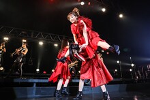 TEAM SHACHI「出張！冬の台場クリスマスライブ～全速前進 聖なる本編～」の様子。