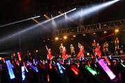 TEAM SHACHI「出張！冬の台場クリスマスライブ～全速前進 聖なる本編～」の様子。