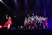 TEAM SHACHI「出張！冬の台場クリスマスライブ～全速前進 聖なる本編～」の様子。