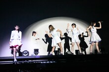 TEAM SHACHI「出張！冬の台場クリスマスライブ～全速前進 聖なる本編～」の様子。