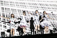 TEAM SHACHI「出張！冬の台場クリスマスライブ～全速前進 聖なる本編～」の様子。