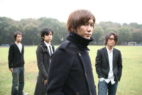 風花は昨年7月に1stミニアルバム「青い花」をリリース。今のところ、このミニアルバムが現在入手できる唯一のCDとなる。