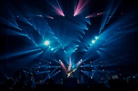 「LIVE in JAPAN 2018」でパフォーマンスする星野源。（撮影：西槇太一）