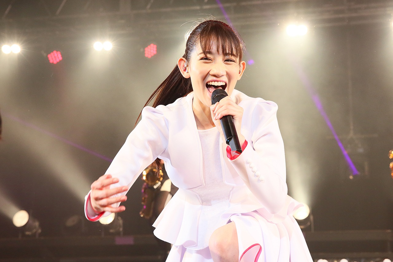 秋本帆華