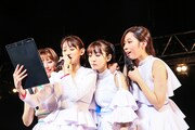 TEAM SHACHI「出張！冬の台場クリスマスライブ～全速前進 聖なる本編～」の様子。