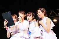 TEAM SHACHI「出張！冬の台場クリスマスライブ～全速前進 聖なる本編～」の様子。