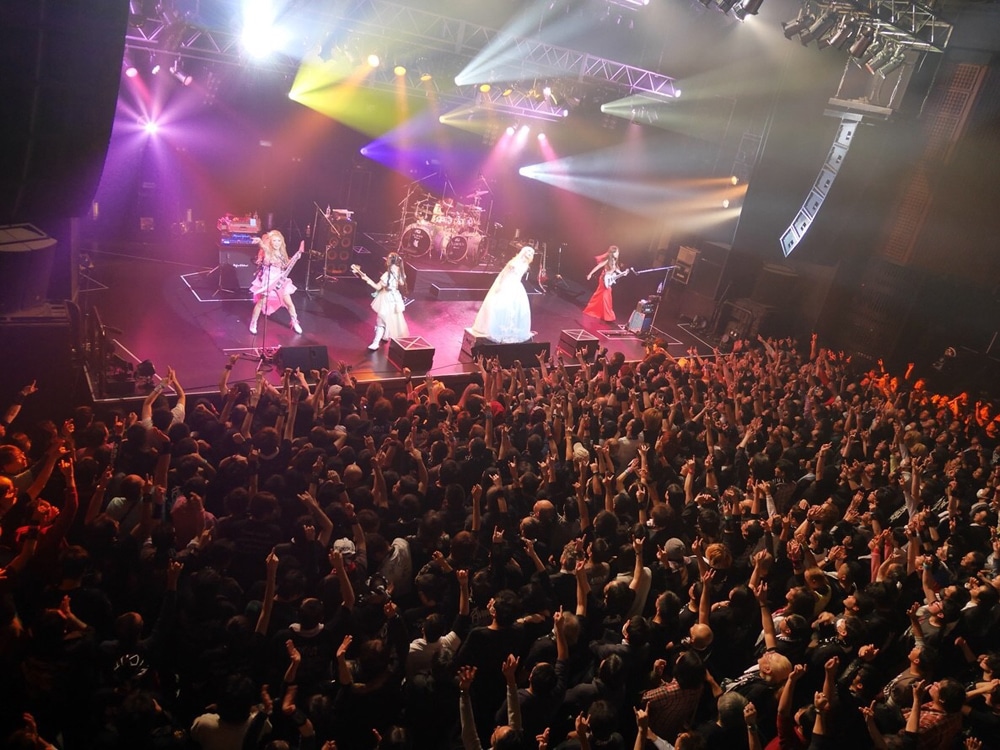 Aldiousのライブの様子。