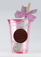 食用花を使用したエディブルフラワーアイスキャンディソーダ。800円。