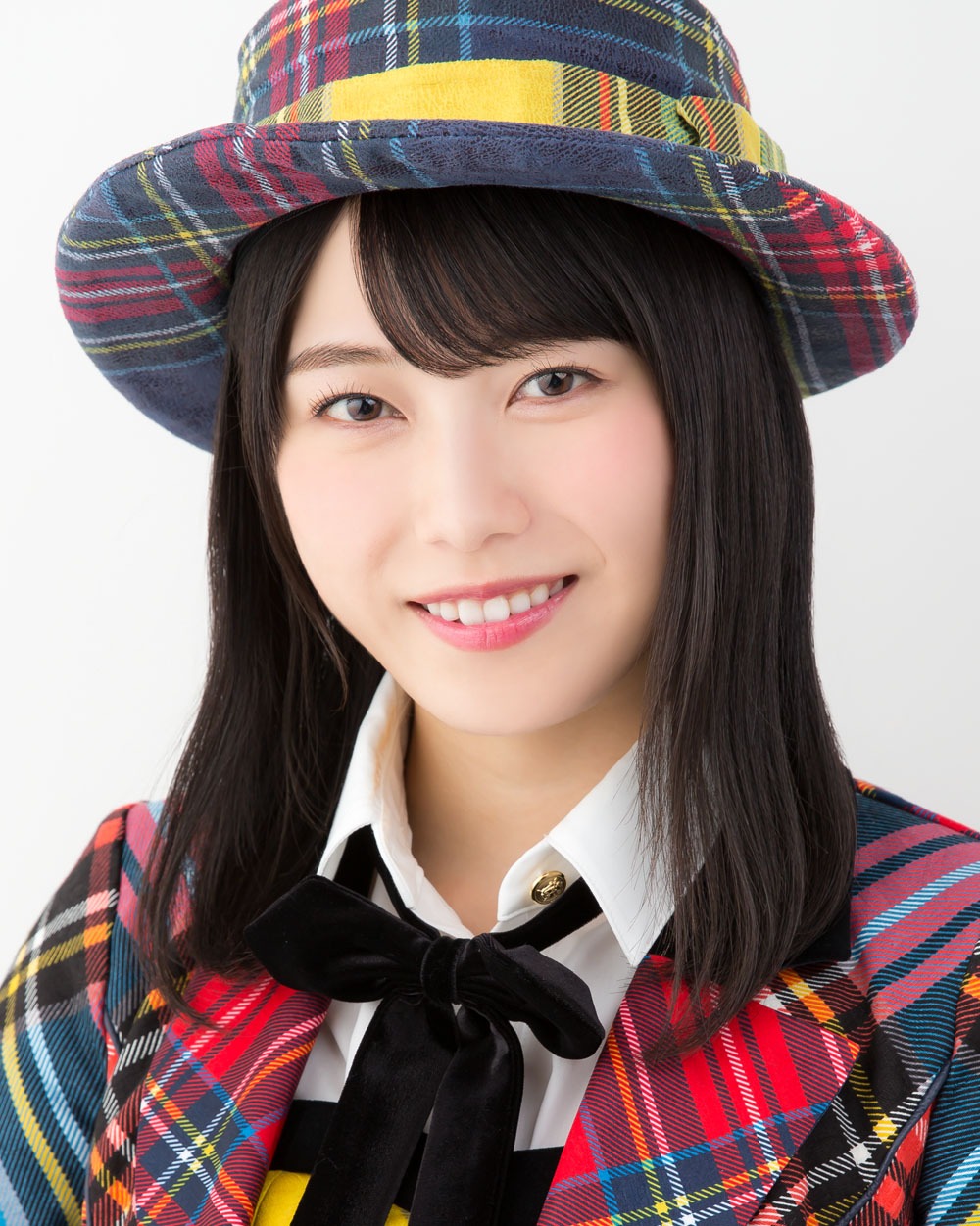横山由依