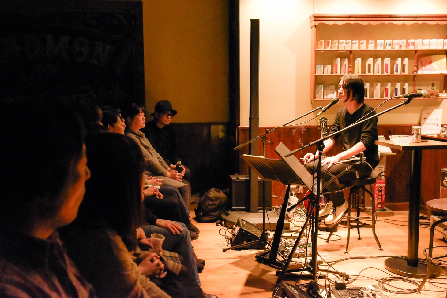 「Rock, Talk, Smoke….Drunk? Vol.12」の様子。（撮影：前田美里）