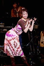 佐藤まりあ（撮影：立脇卓［田中聖太郎写真事務所］）