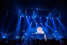 「鈴木愛理 LIVE TOUR 2018 "PARALLEL DATE"」最終公演の様子。
