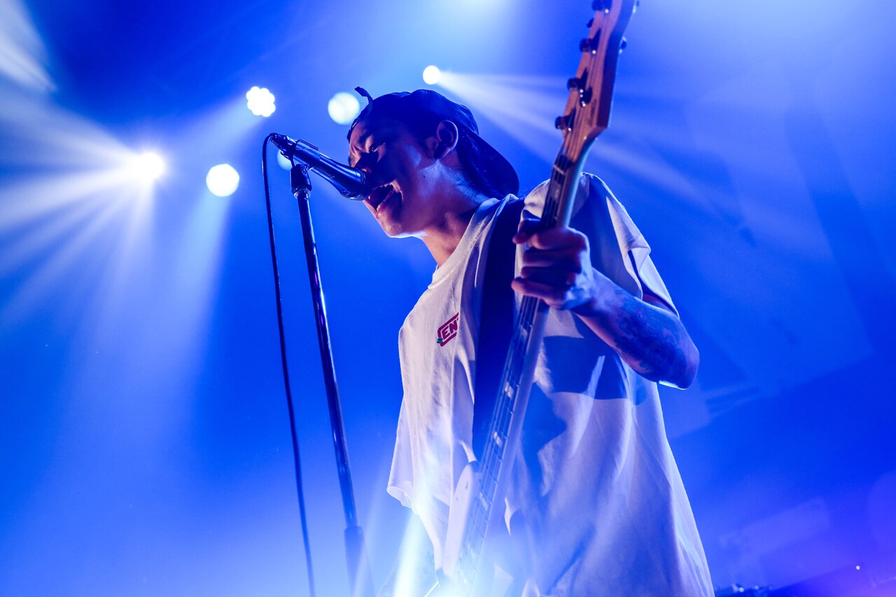 daipon（Vo, B / ENTH）（撮影：白石達也）