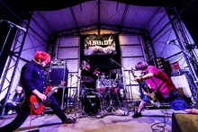 HOTSQUALL（撮影：白石達也）