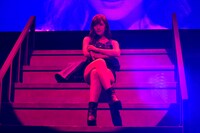 よそ見をした“彼氏”に怒り心頭の鈴木愛理。