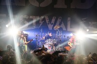 Dizzy Sunfist（撮影：白石達也）