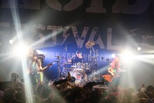 Dizzy Sunfist（撮影：白石達也）