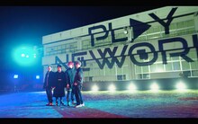 アバンティーズ「PLAY NEW WORLD」ミュージックビデオのワンシーン。