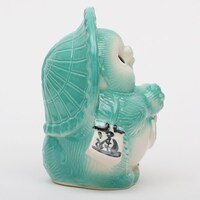 右から見た夢たぬき。