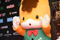 レッドカーペットに登場したぐんまちゃん。