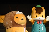 キャラクターステージに登場したキュンちゃん、ぐんまちゃん。