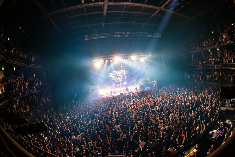 「SPYAIR WORLD TOUR 2018」ファイナル公演の様子。（撮影：小林弘輔）