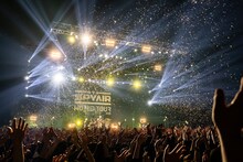 「SPYAIR WORLD TOUR 2018」ファイナル公演の様子。（撮影：小林弘輔）