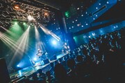 「石崎ひゅーい 弾き語りワンマンTOUR 2018『アンコール』」東京・TSUTAYA O-WEST公演の様子。（撮影：鈴木友莉）