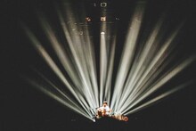 「尾崎裕哉『ONE MAN STAND』」東京・日本橋三井ホール公演の様子。（撮影：鈴木友莉）