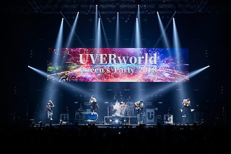UVERworld「UVERworld ARENA TOUR 2018 TAKUYA∞生誕祭・女祭り」の様子。（撮影：鳥居洋介）