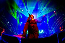 TERU（Vo）（撮影：岡田裕介）