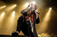 志磨遼平（Vo, G）（撮影：森好弘）