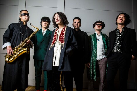 dresscodes Easter（撮影：森好弘）