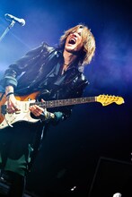 SUGIZO（G, Violin）(c)LUNA SEA inc.