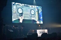 KREVA「KREVA完全1人ツアー 2018」福岡・Zepp Fukuoka公演の様子。（写真提供：ビクターエンタテインメント）