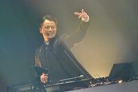 KREVA（写真提供：ビクターエンタテインメント）