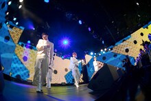 CUBERS「CUBERS Xmas Special Live Show～今君に降り積もれ White Snow～」の様子。(c)CUBERS