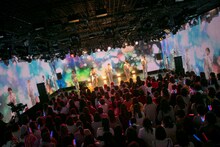 CUBERS「CUBERS Xmas Special Live Show～今君に降り積もれ White Snow～」の様子。(c)CUBERS