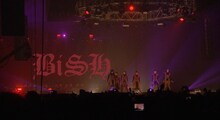BiSH「stereo future」ライブ映像より。
