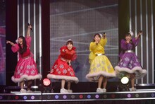 ももいろクローバーZ「ももいろクリスマス2018 DIAMOND PHILHARMONY -The Real Deal-」12月25日公演の様子。（Photo by HAJIME KAMIIISAKA＋Z）