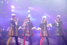 ももいろクローバーZ「ももいろクリスマス2018 DIAMOND PHILHARMONY -The Real Deal-」12月25日公演の様子。（Photo by HAJIME KAMIIISAKA＋Z）