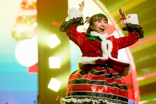 百田夏菜子（Photo by HAJIME KAMIIISAKA＋Z）